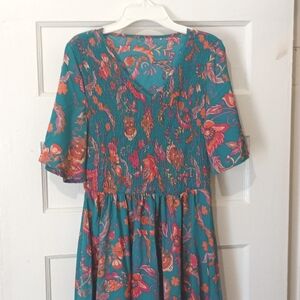 👗🌞Breezy Summer Chic Midi dress ruched top lightweight NWOT M